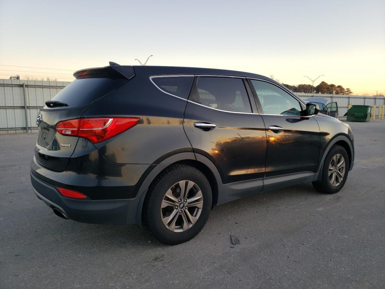 2015 Hyundai Santa Fe Sport 2.4L - Фото 3