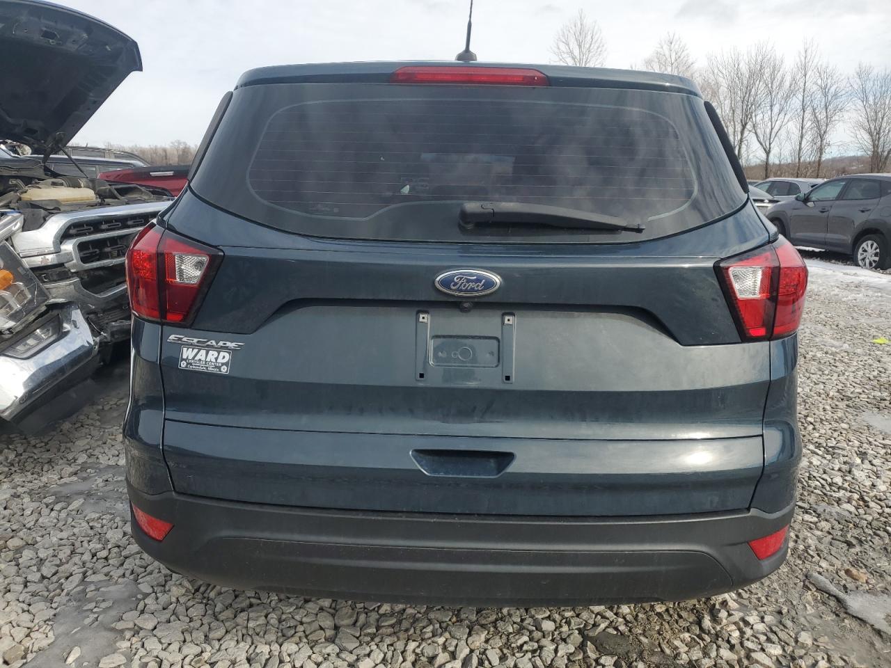 2019 Ford Escape S - Фото 6