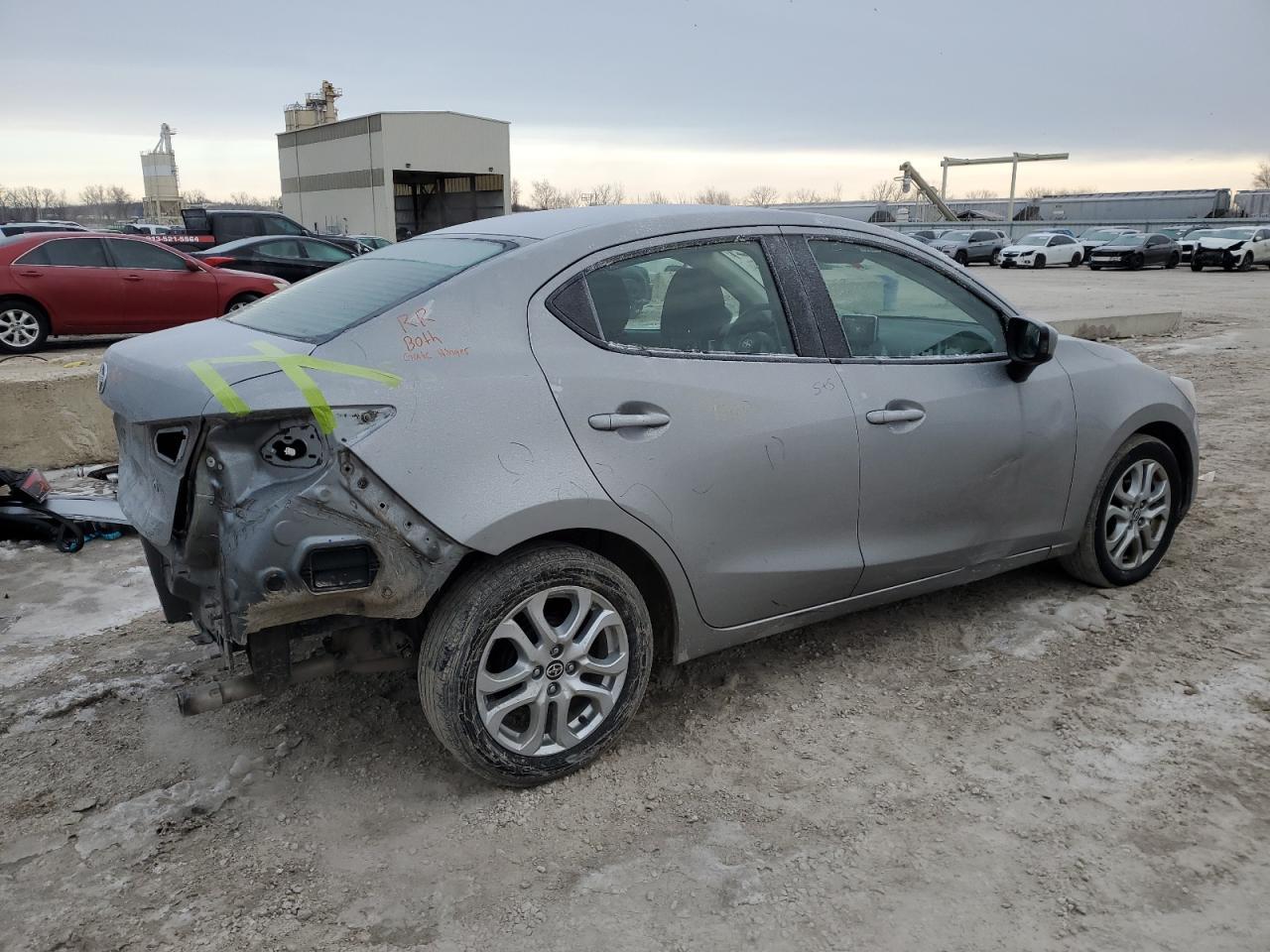 2016 Toyota Scion Ia - Фото 3