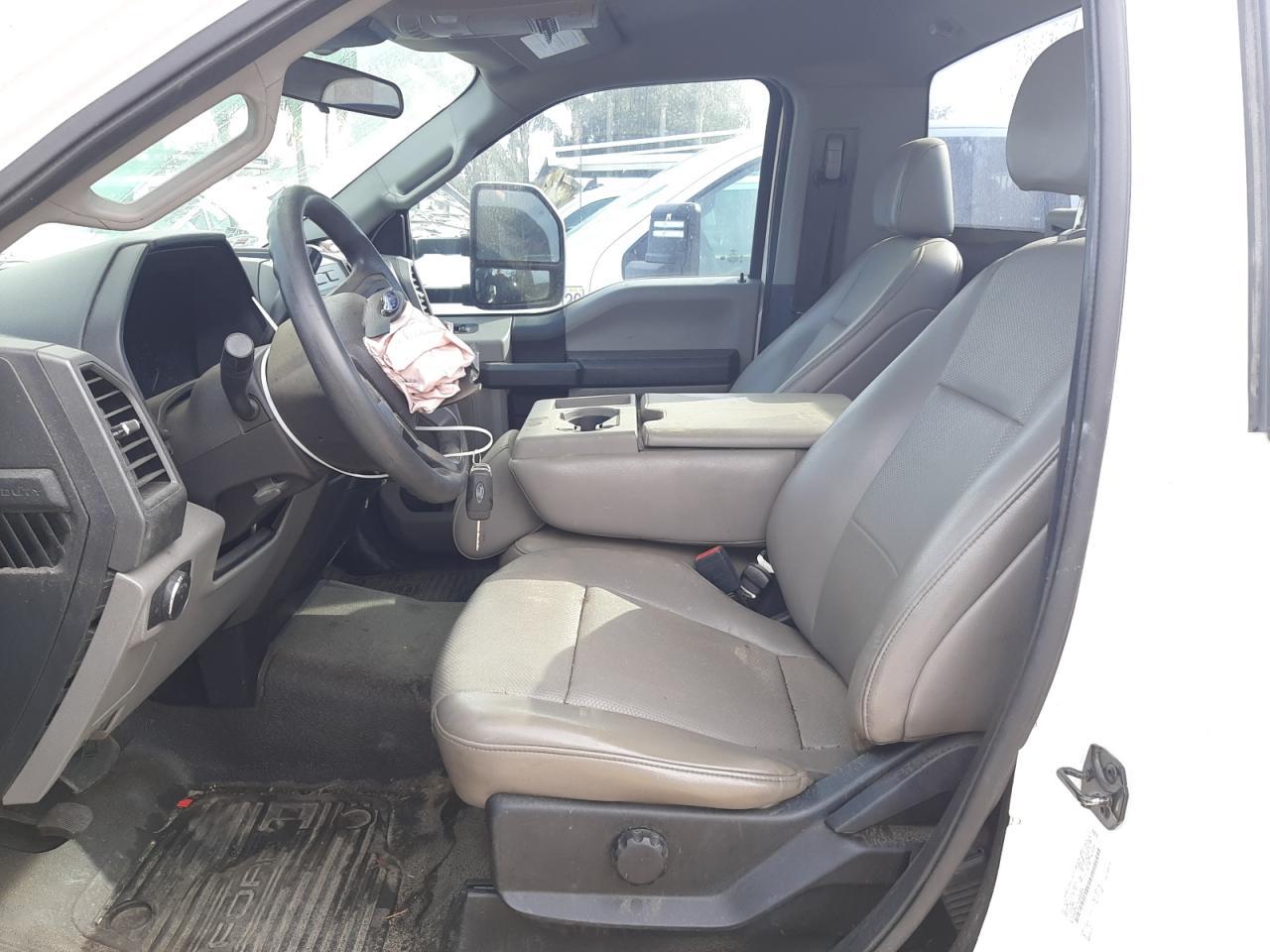 2020 Ford F550 Super Duty - Фото 7