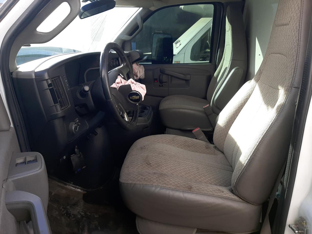 2019 Chevrolet Express G4500 - Фото 7