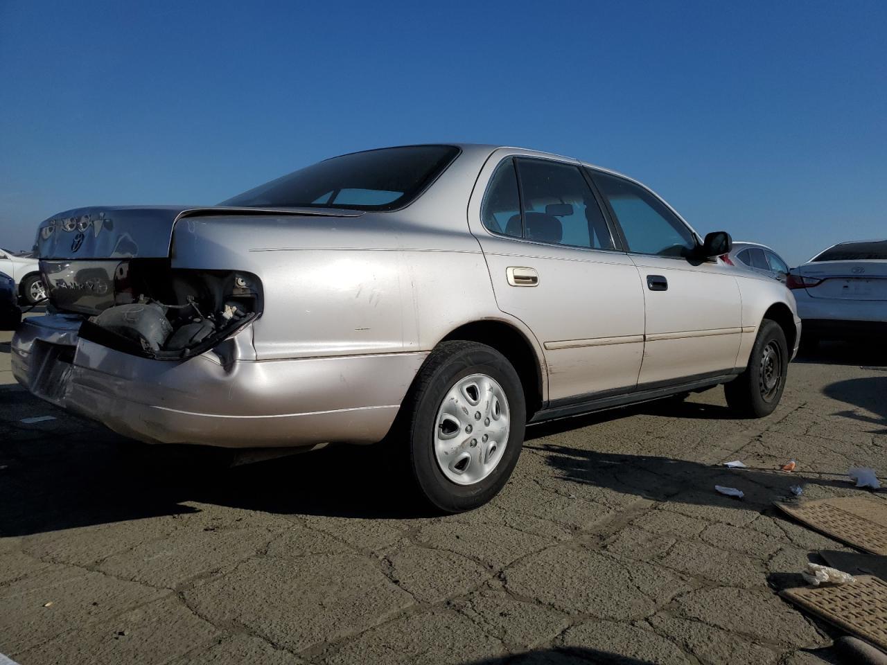 1996 Toyota Camry Dx - Фото 3