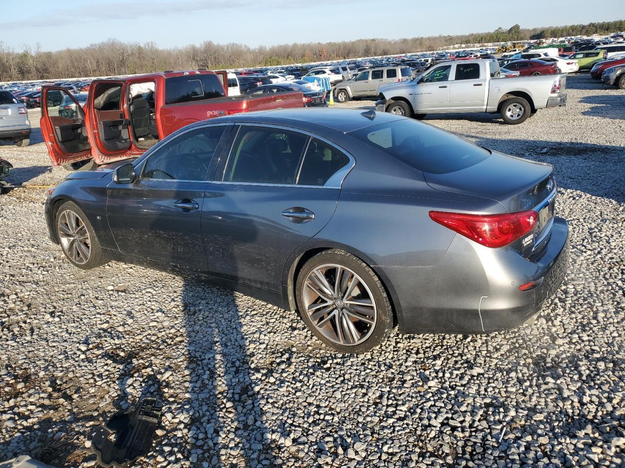 2015 Infiniti Q50 Base - Фото 2