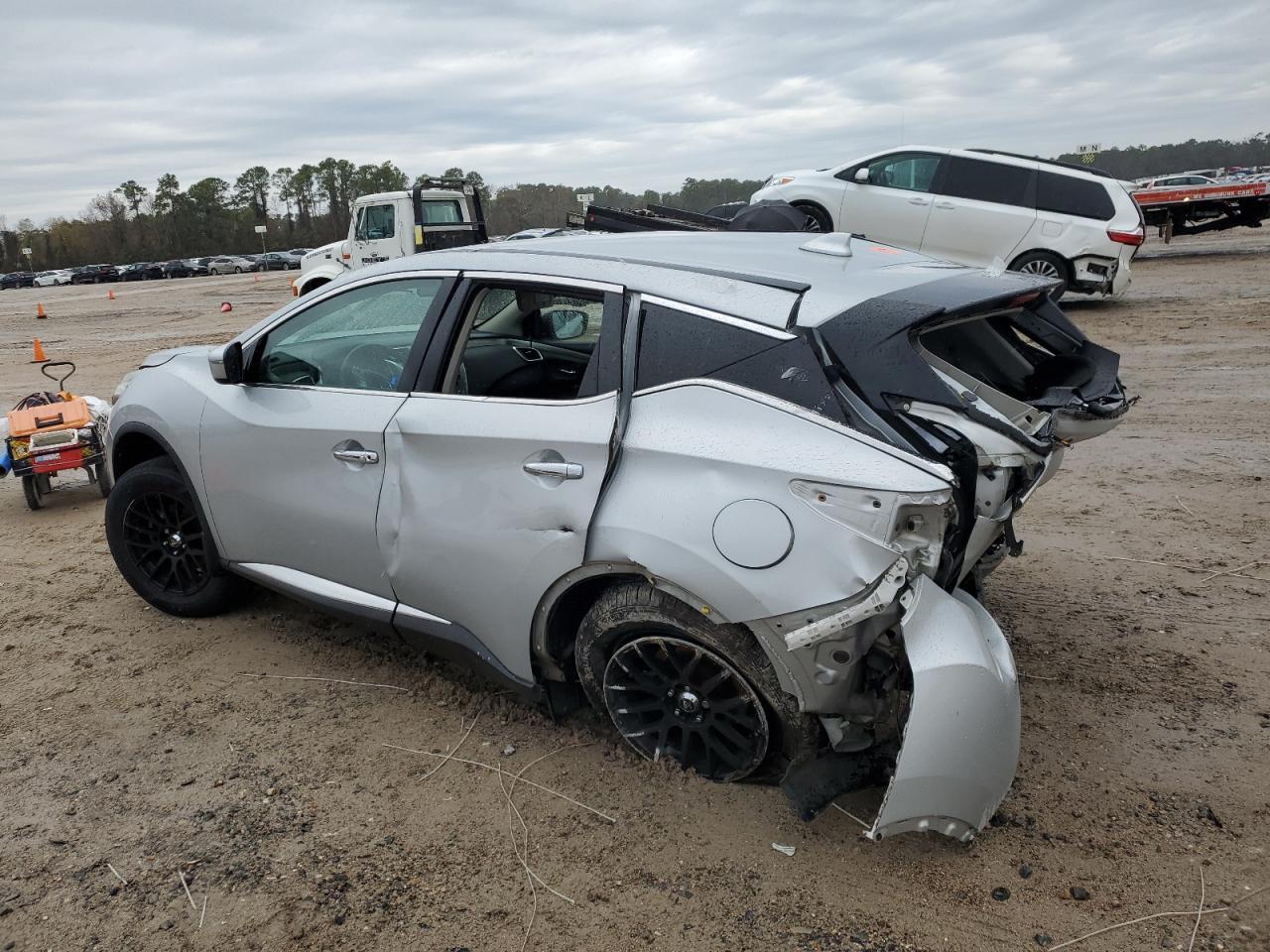 2018 Nissan Murano S - Image 2