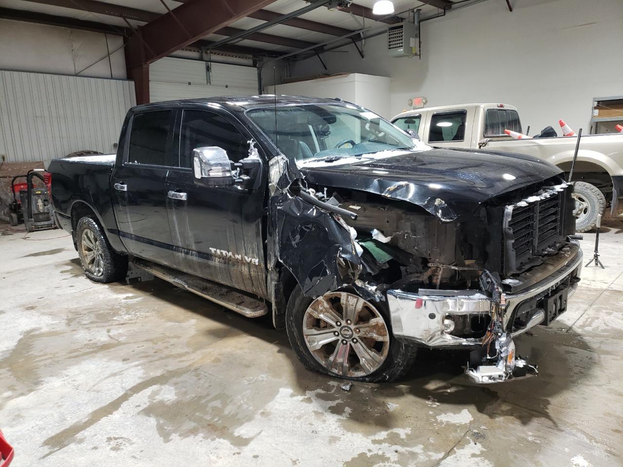 2018 Nissan Titan Sv - Image 4