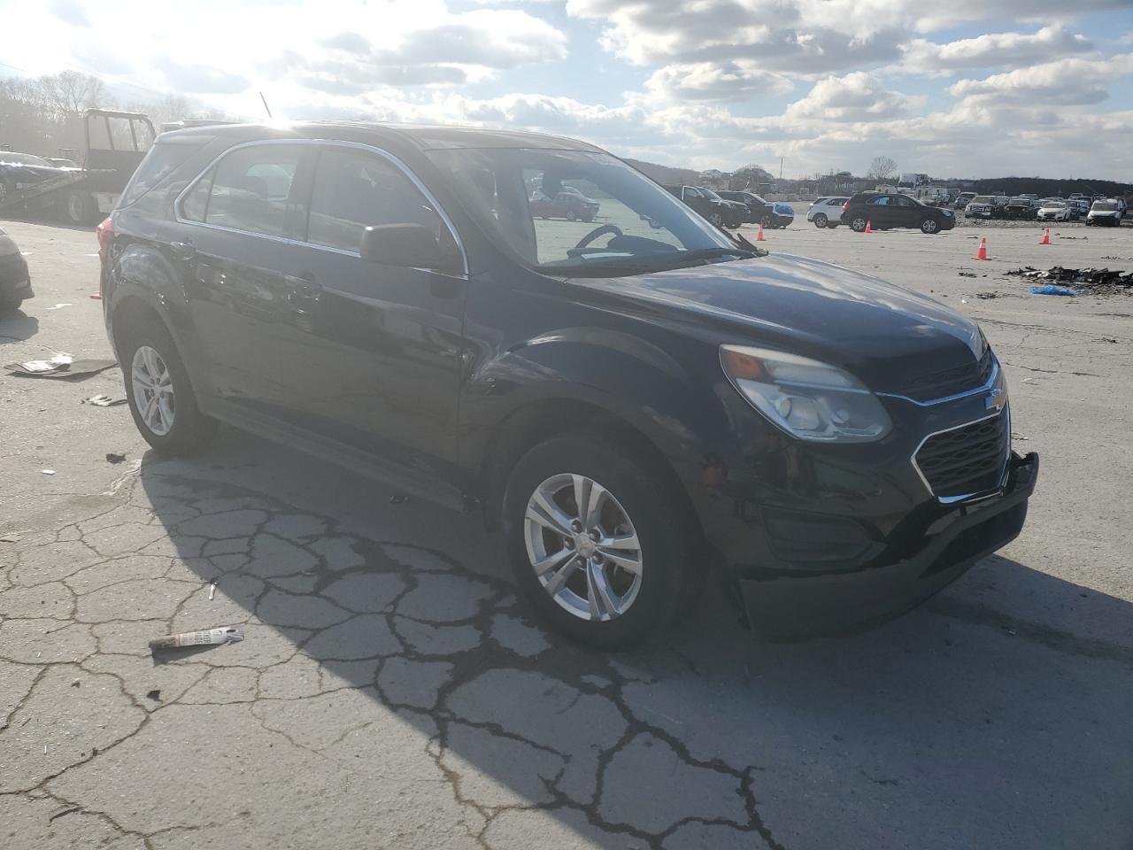 2016 Chevrolet Equinox Ls - Image 4
