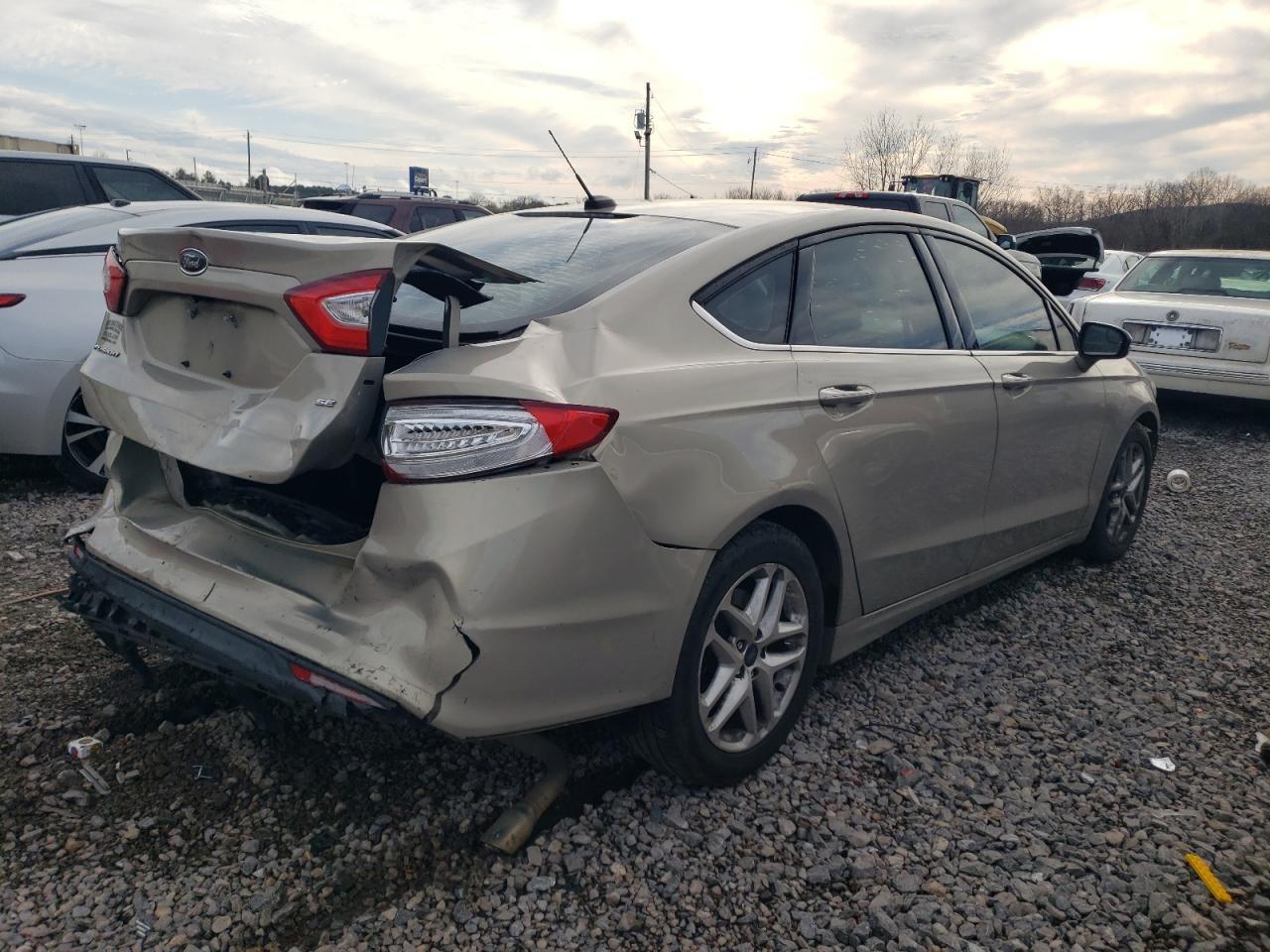 2016 Ford Fusion Se - Фото 3