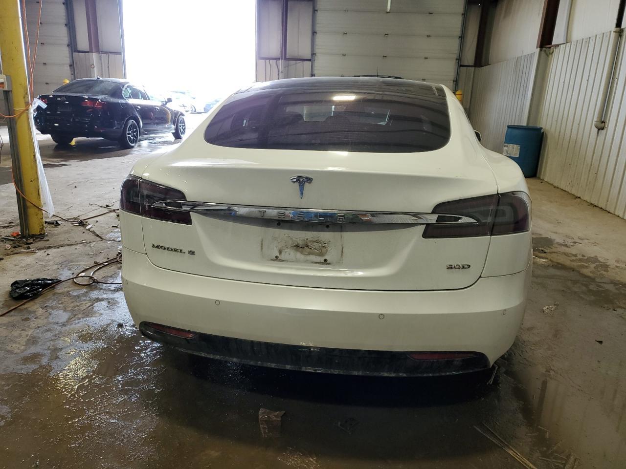 2017 Tesla Model S - Image 6