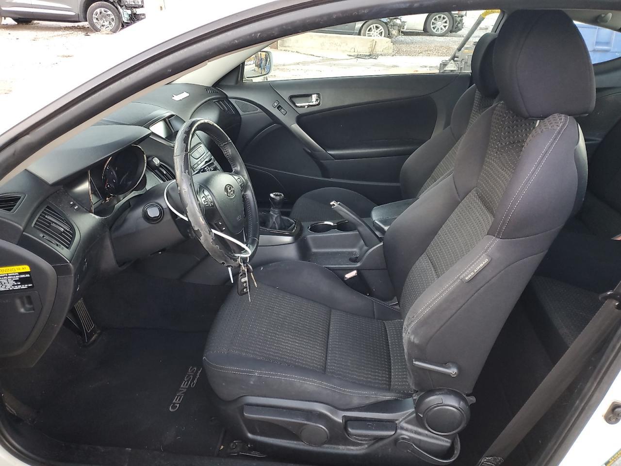 2011 Hyundai Genesis Coupe 2.0T - Image 7