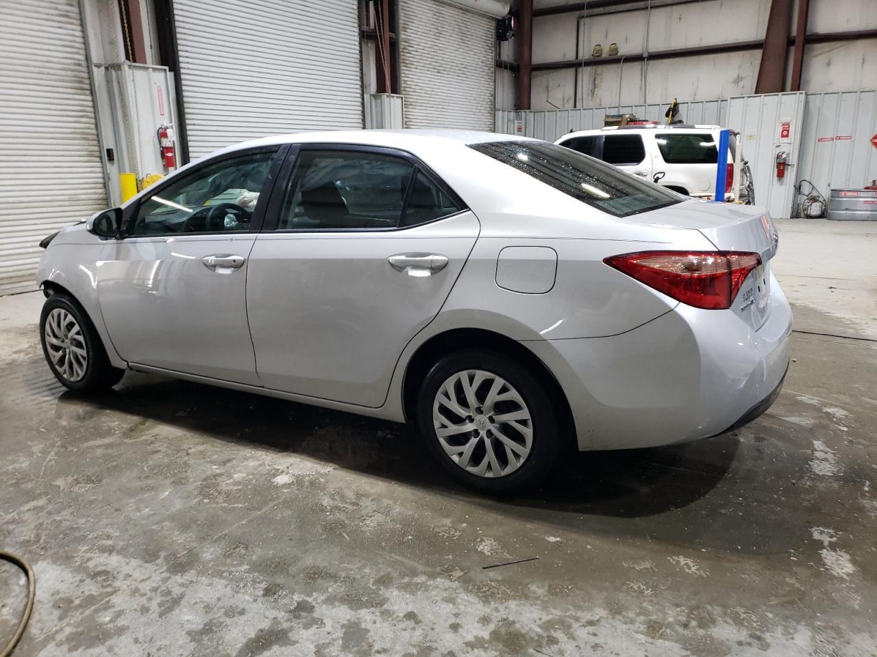 2018 Toyota Corolla L - Image 2