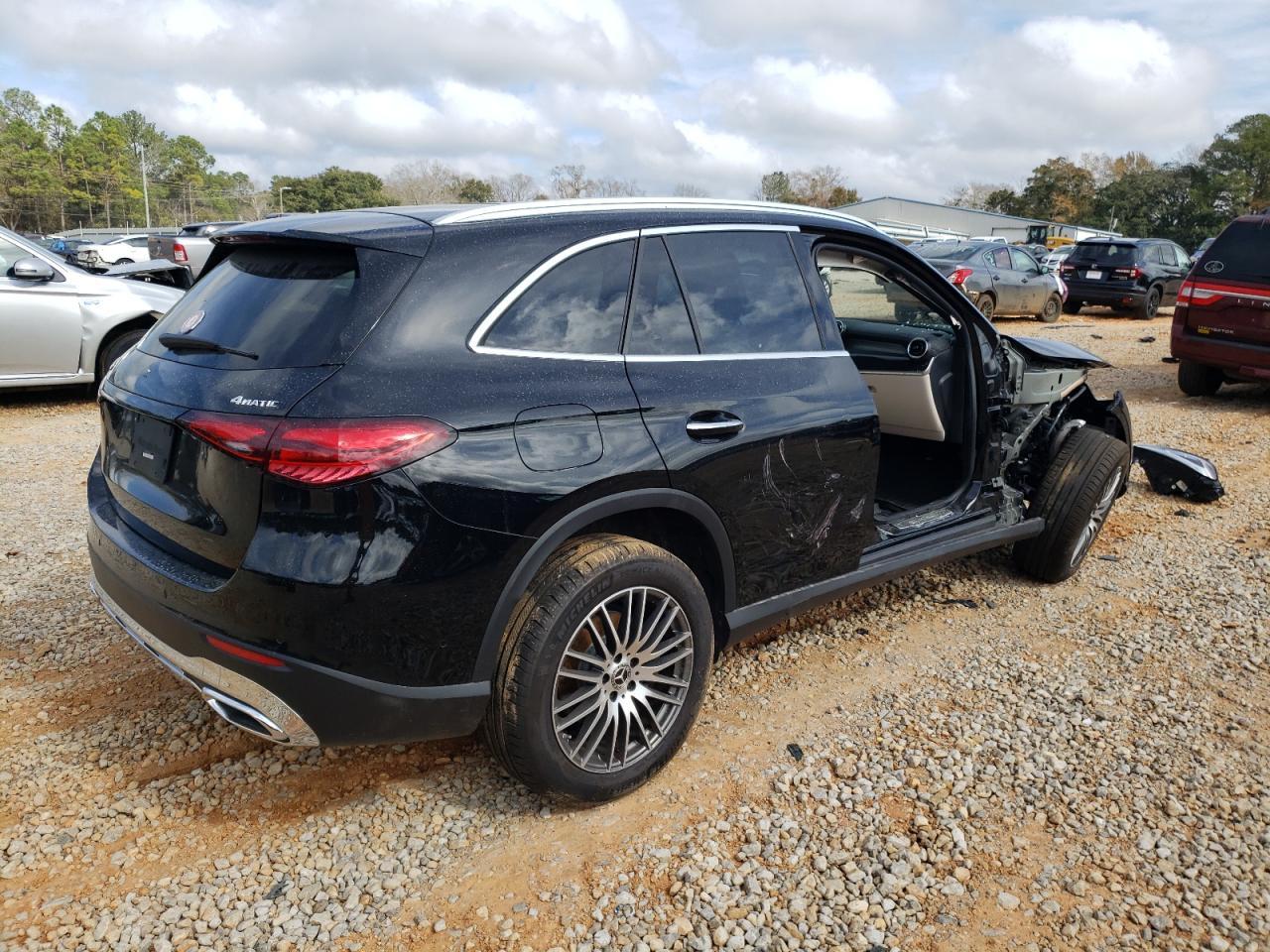 2024 Mercedes-Benz Glc 300 4Matic - Image 3