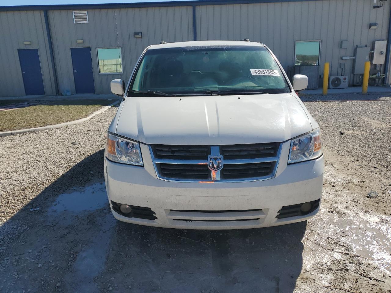 2010 Dodge Grand Caravan Sxt - Фото 5