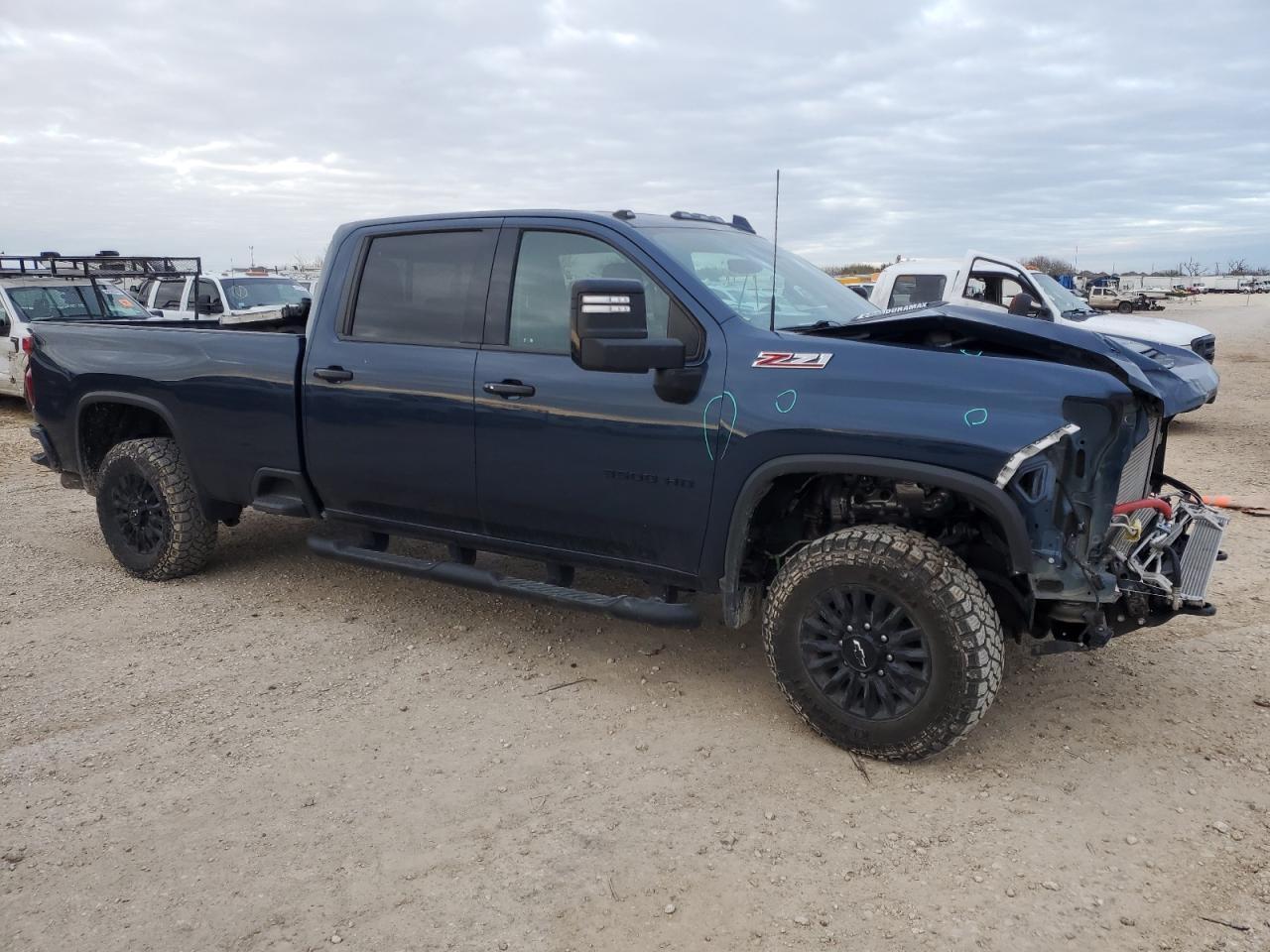 2022 Chevrolet Silverado K3500 Ltz - Фото 4