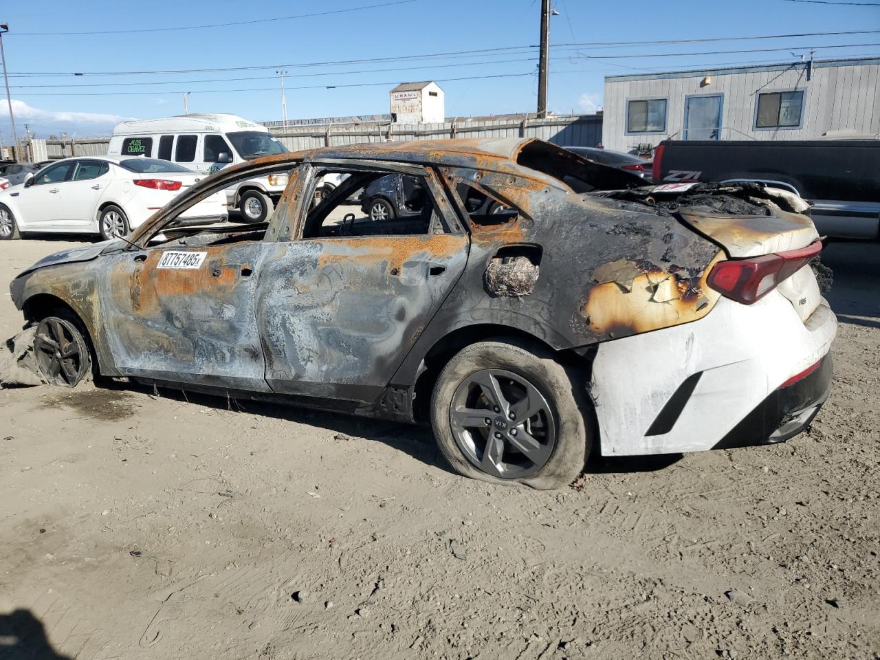 2021 Kia K5 Lxs - Фото 2