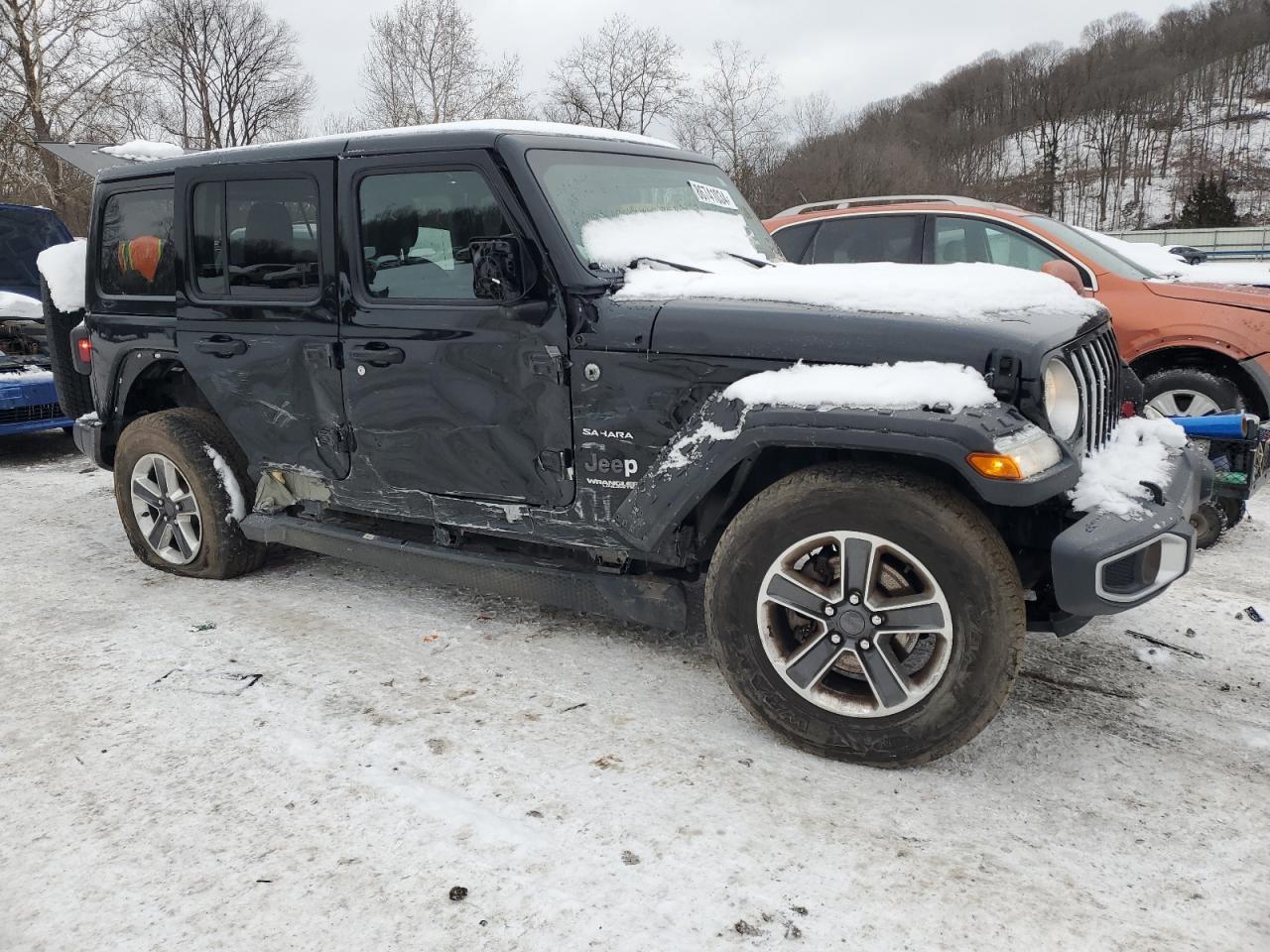 2018 Jeep Wrangler Unlimited Sahara - Image 4