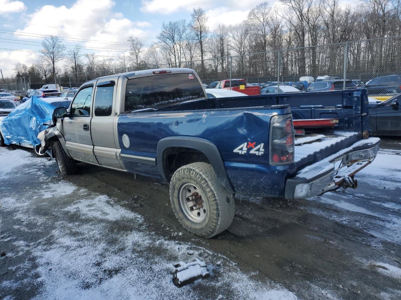 2000 Chevrolet Silverado K2500 - Фото 2