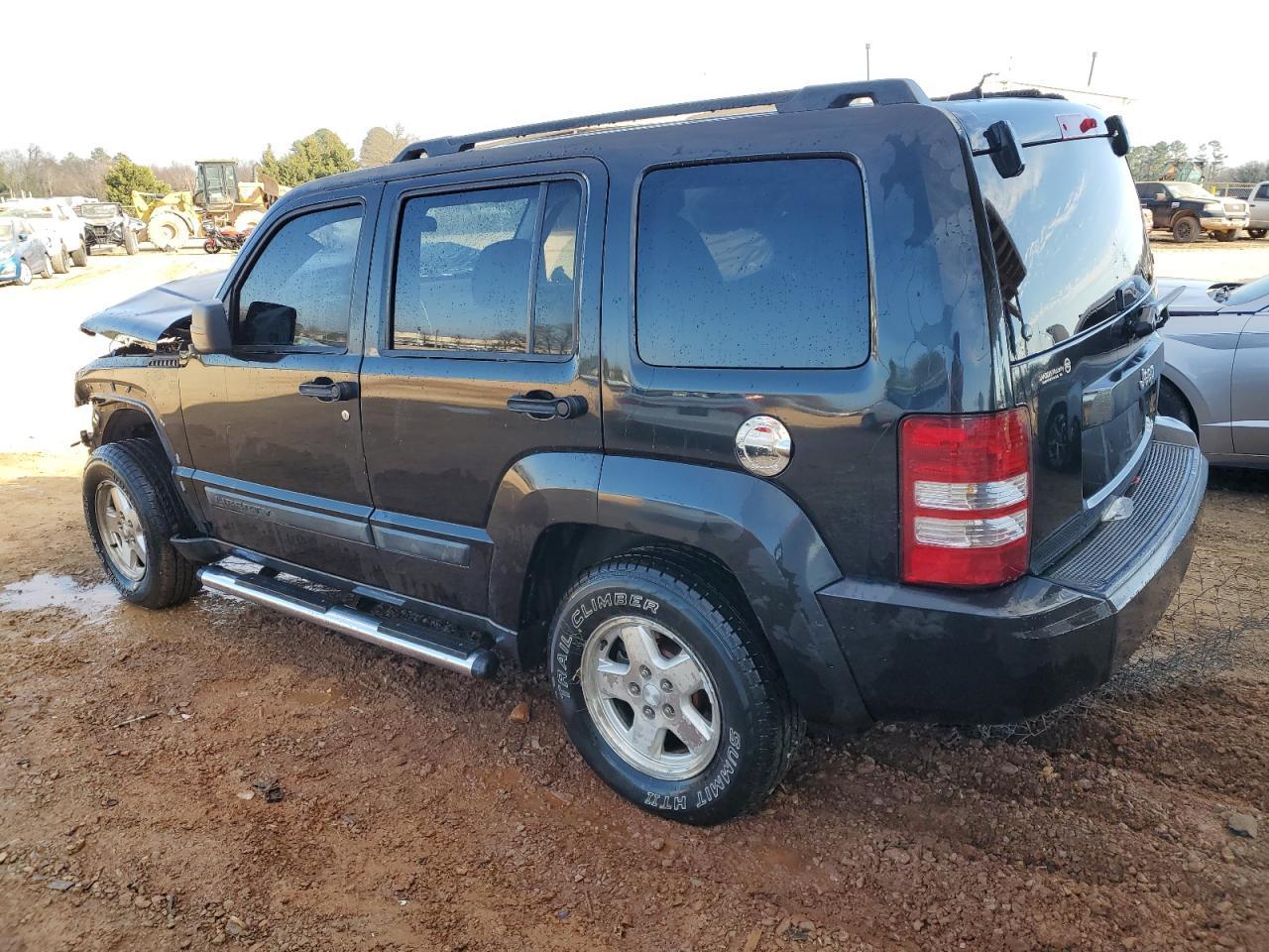 2010 Jeep Liberty Sport - Image 2