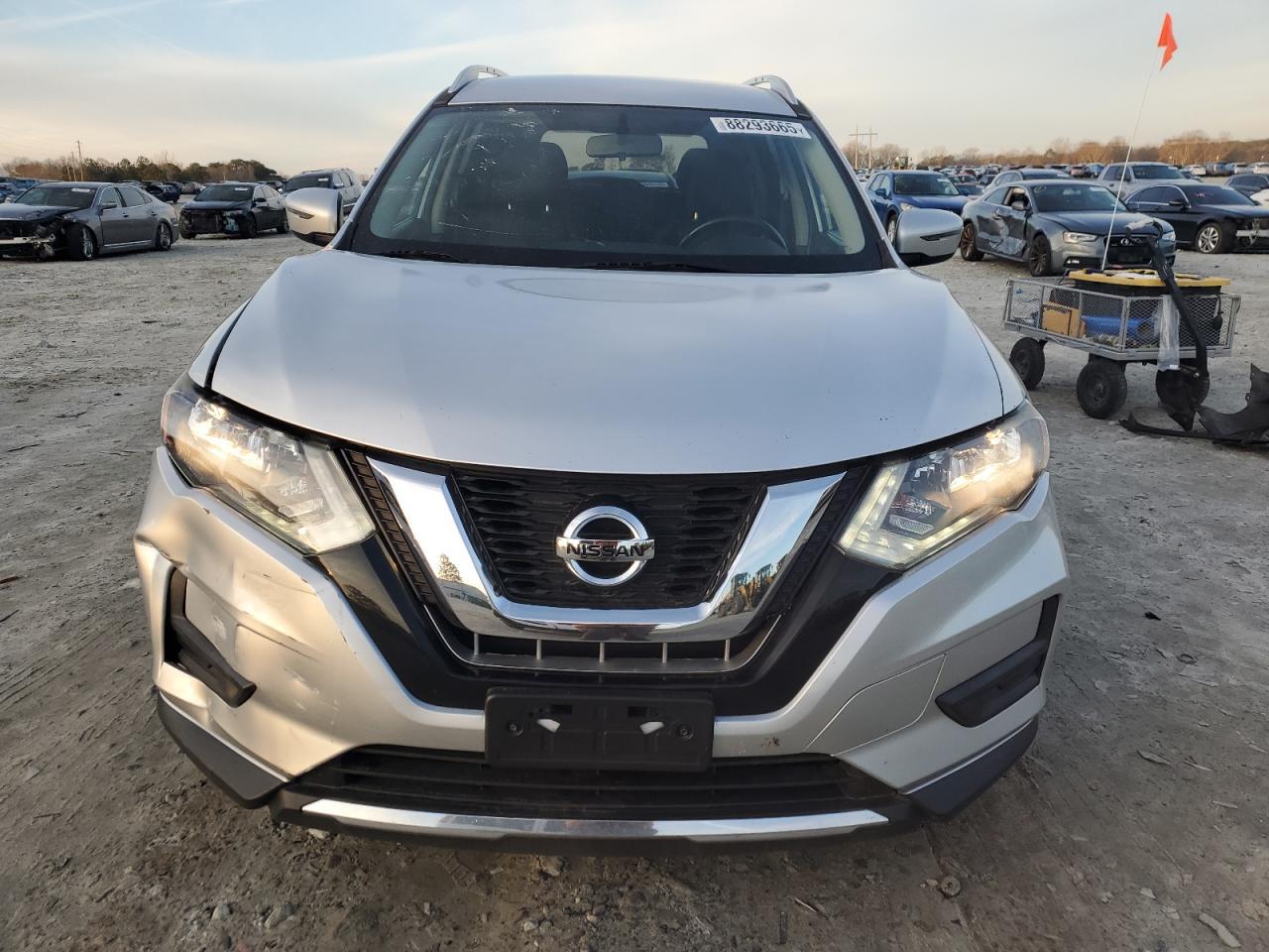 2017 Nissan Rogue S - Фото 5