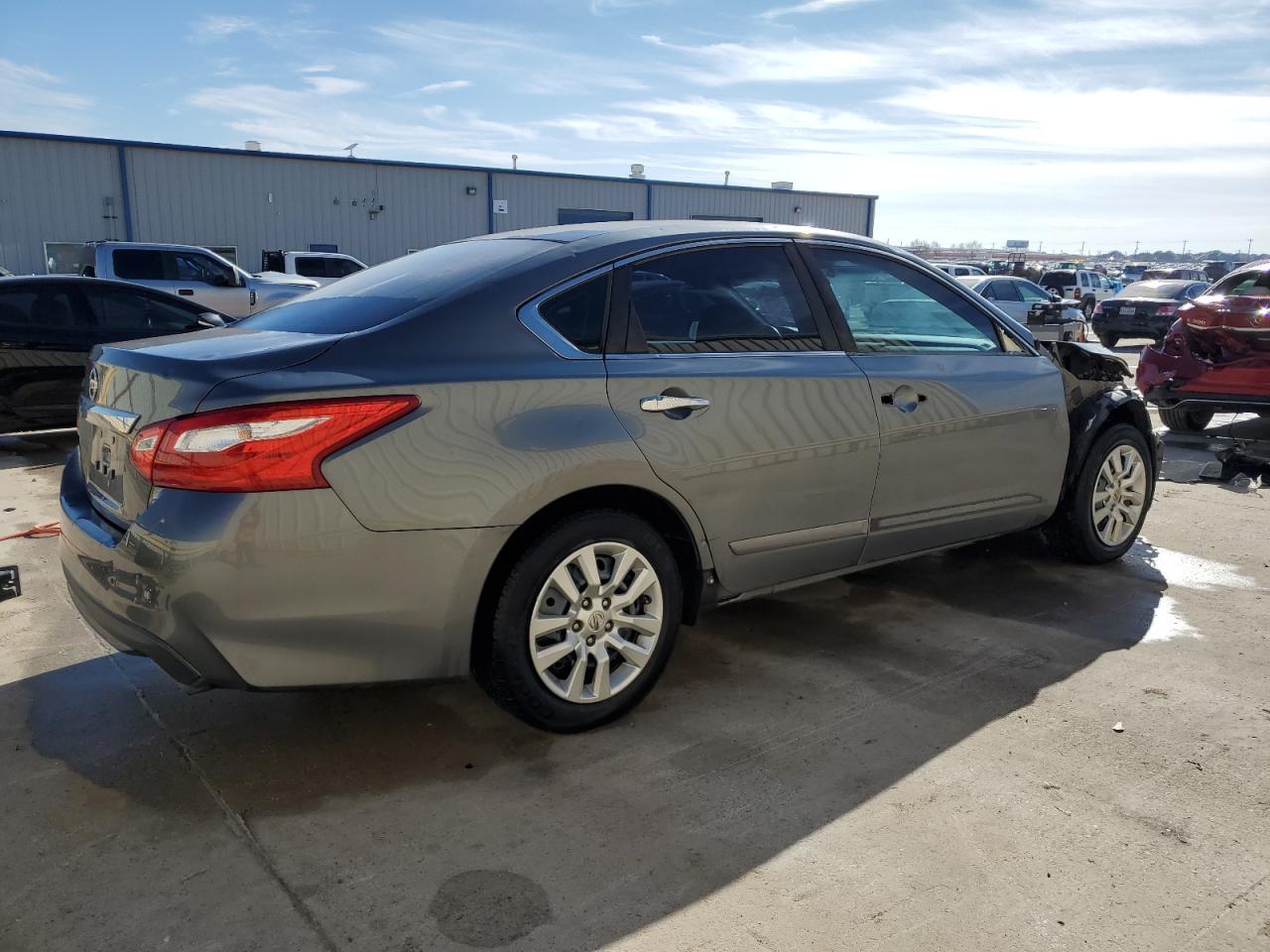 2016 Nissan Altima 2.5 - Фото 4