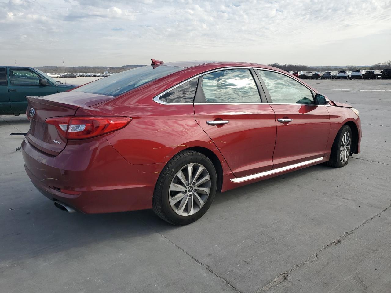 2015 Hyundai Sonata Sport - Image 3