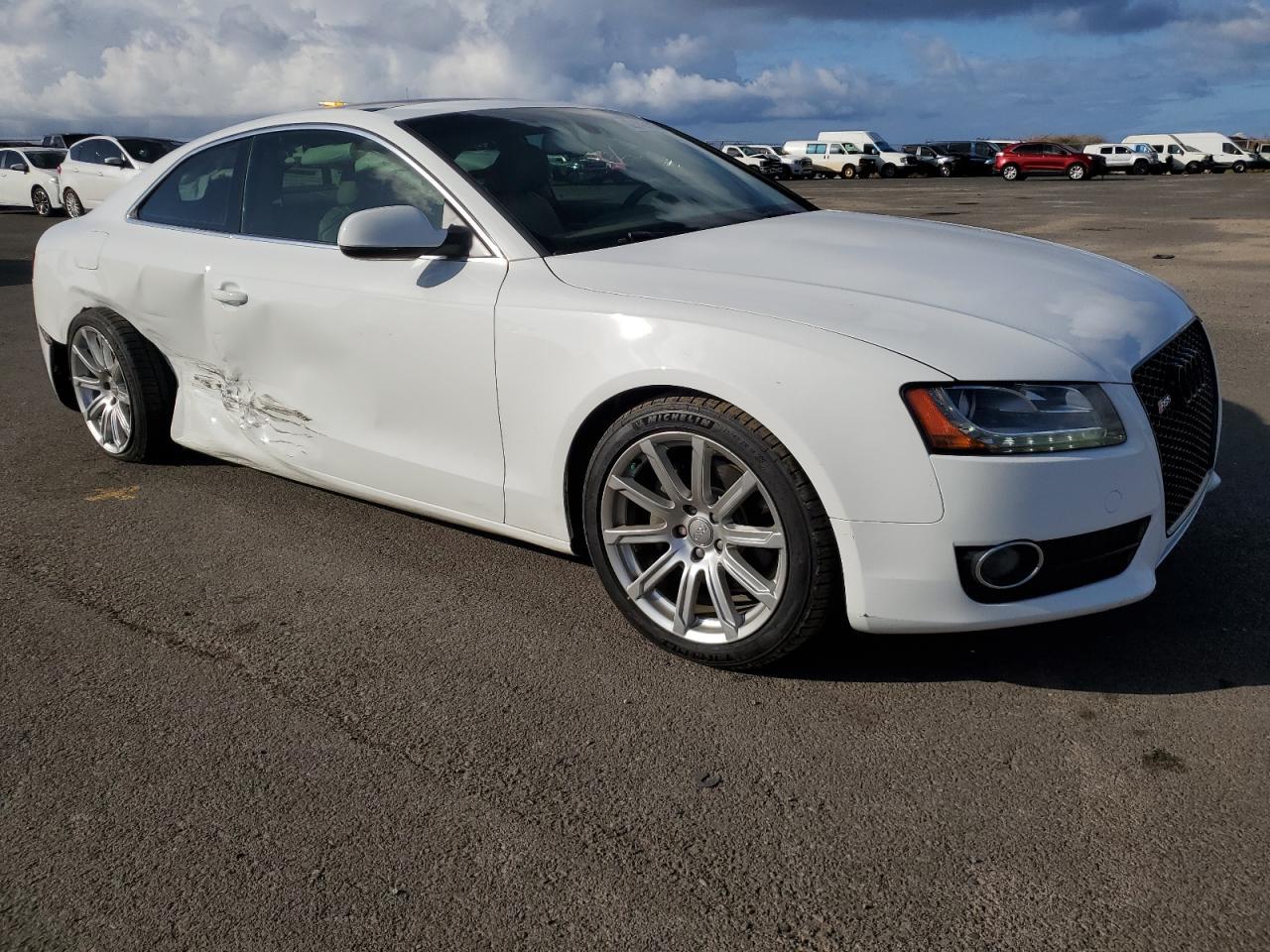 2011 Audi A5 Premium Plus - Фото 4