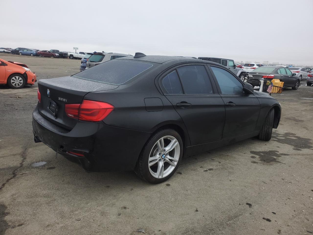 2016 BMW 328 I Sulev - Image 3