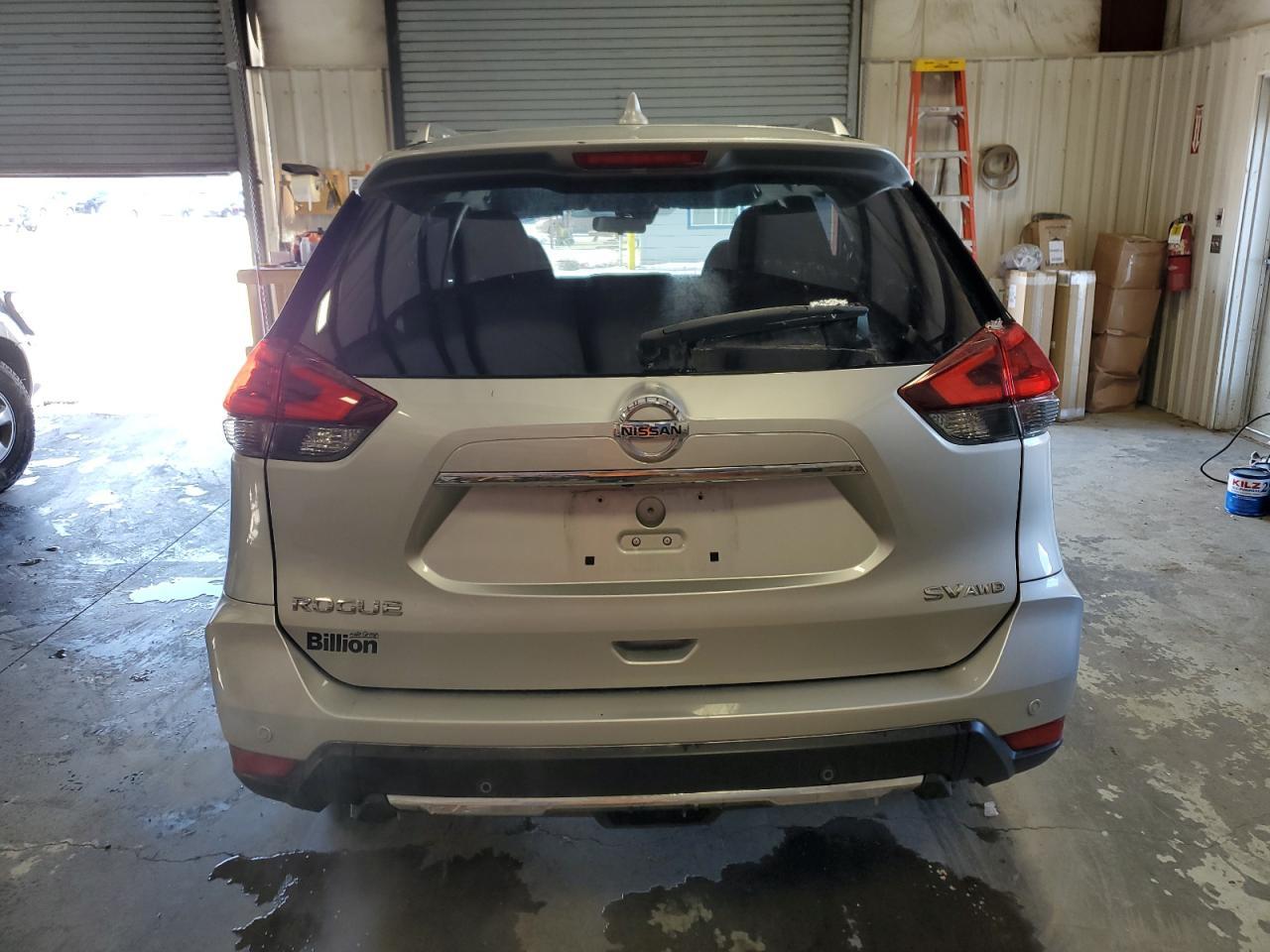 2020 Nissan Rogue S - Фото 6