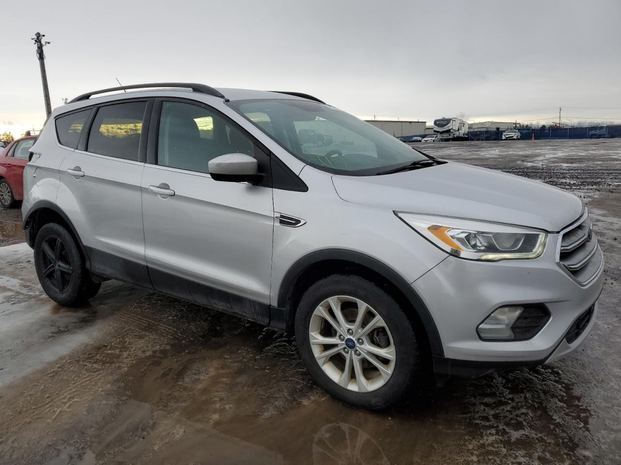 2017 Ford Escape Se - Фото 4