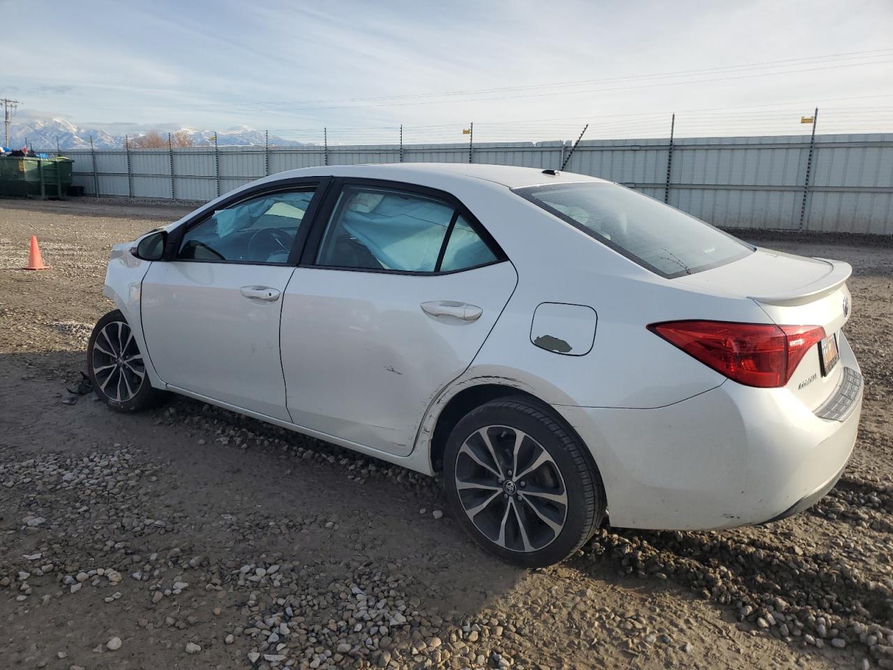 2017 Toyota Corolla L - Фото 2