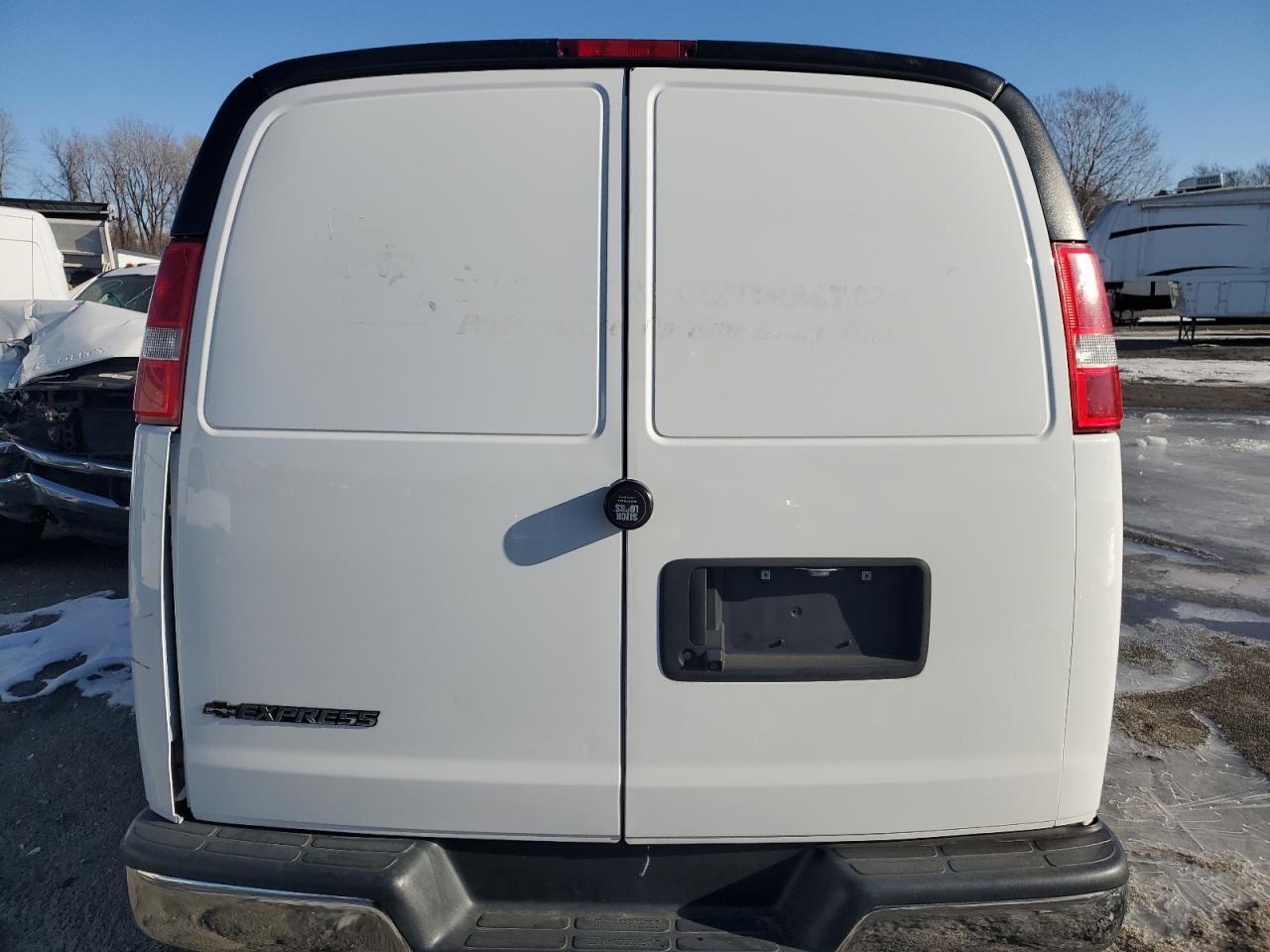 2019 Chevrolet Express G3500 - Фото 6