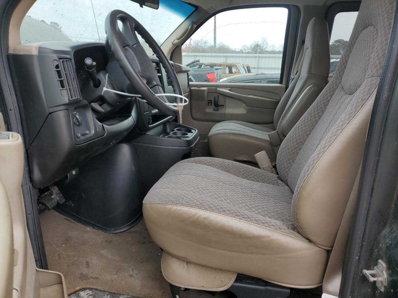 2005 Chevrolet Express G3500 - Image 7