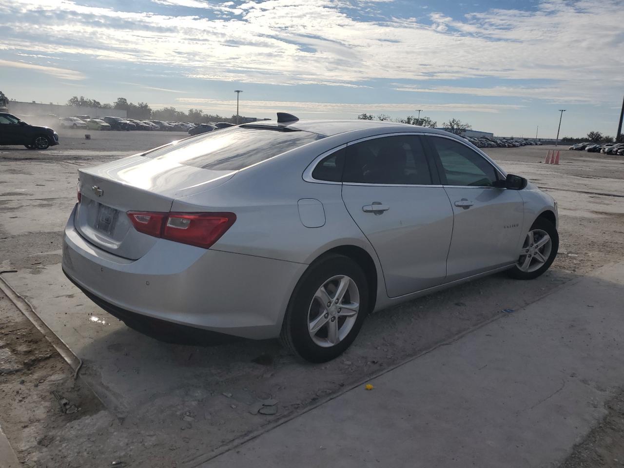2021 Chevrolet Malibu Ls - Image 3