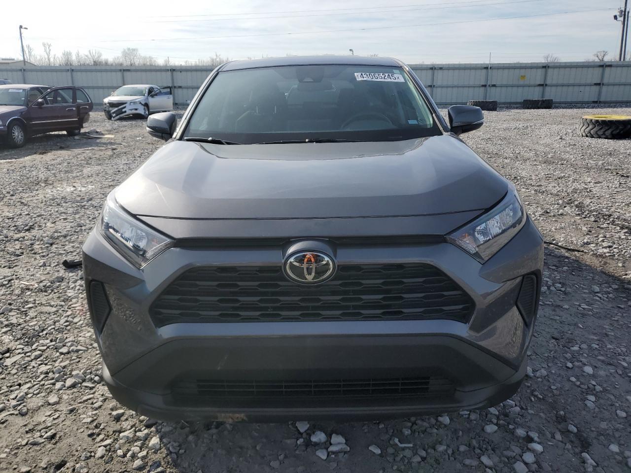 2022 Toyota Rav4 Le - Image 5