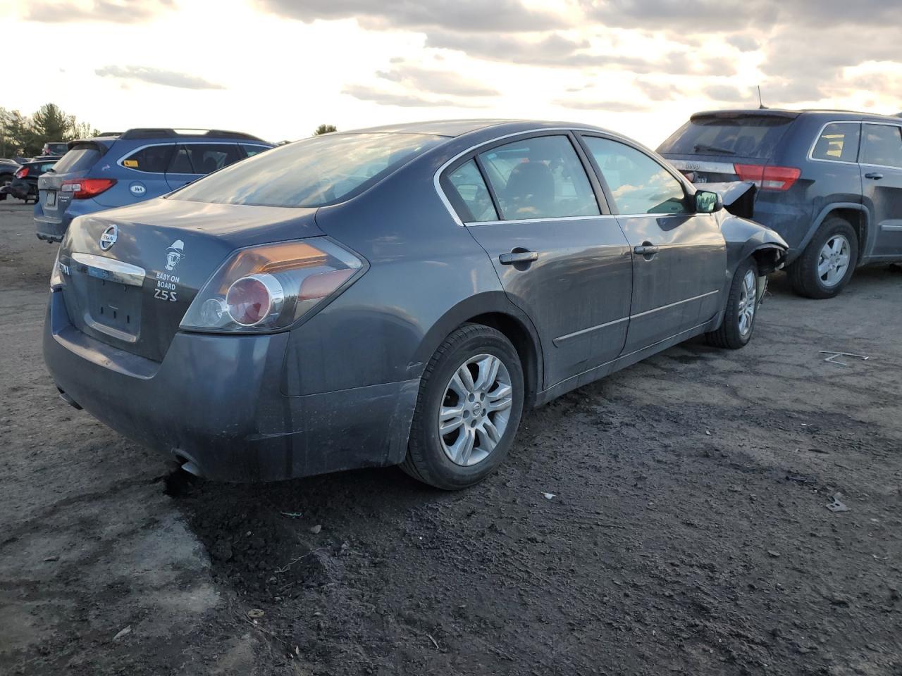 2012 Nissan Altima Base - Фото 3