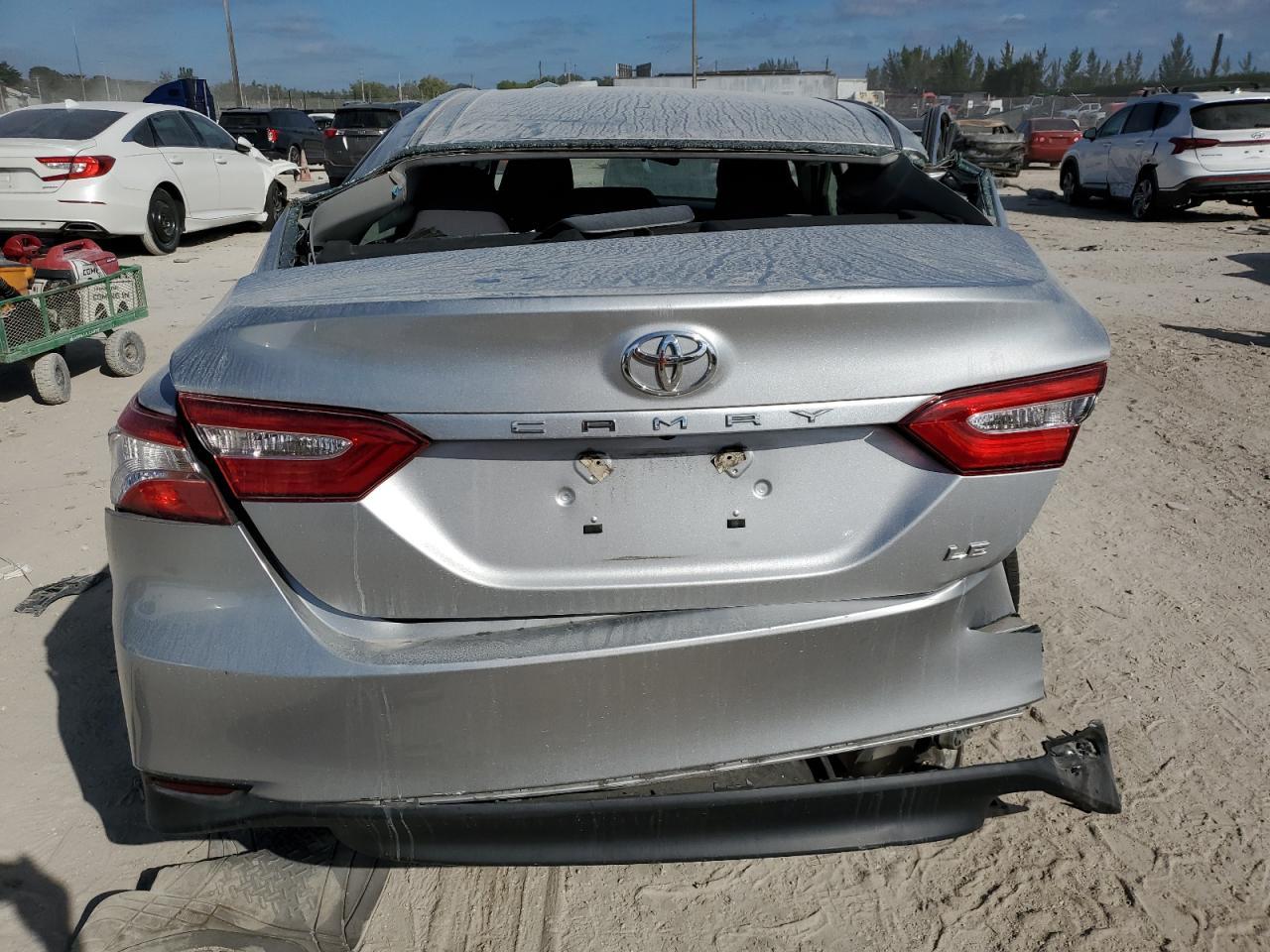 2018 Toyota Camry L - Фото 6