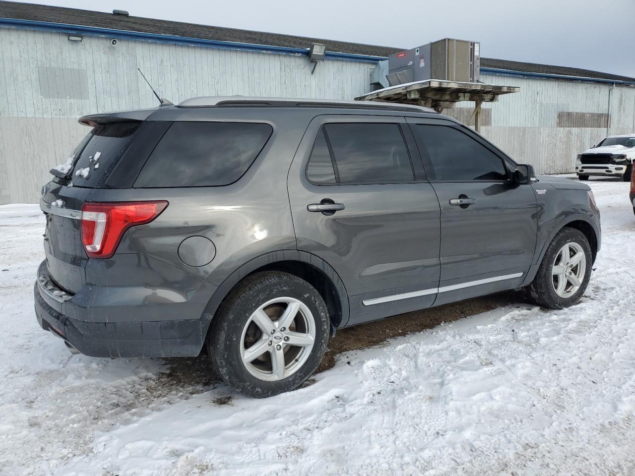 2018 Ford Explorer Xlt - Image 3
