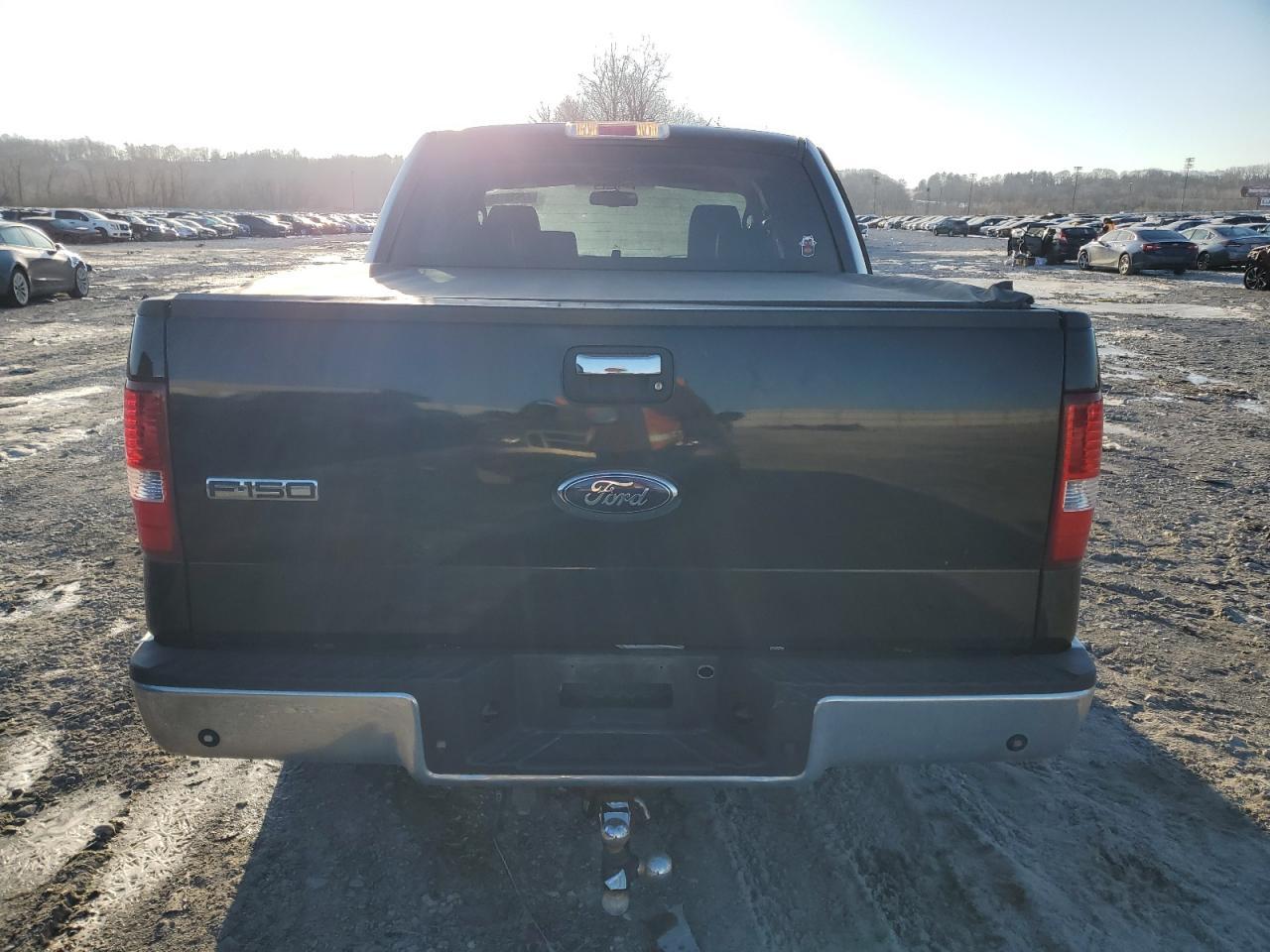 2007 Ford F150 Supercrew - Image 6