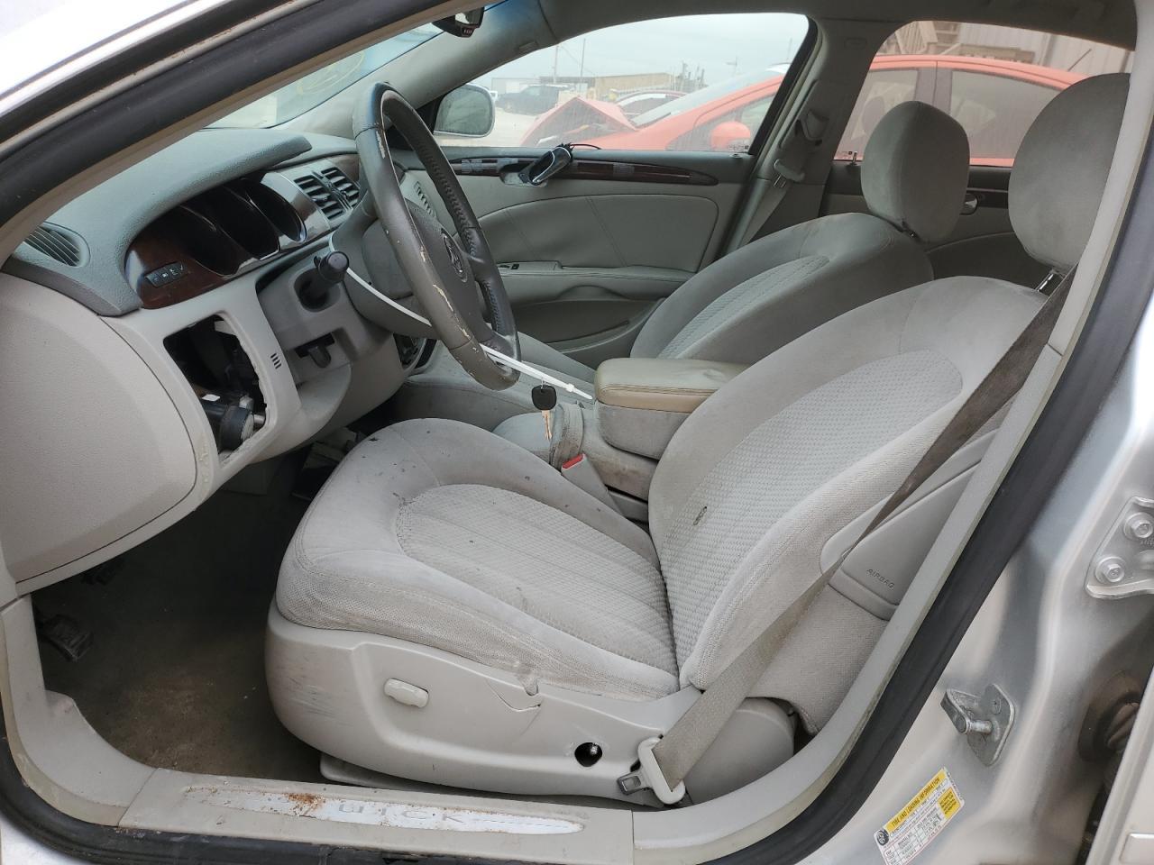 2010 Buick Lucerne Cx - Image 7