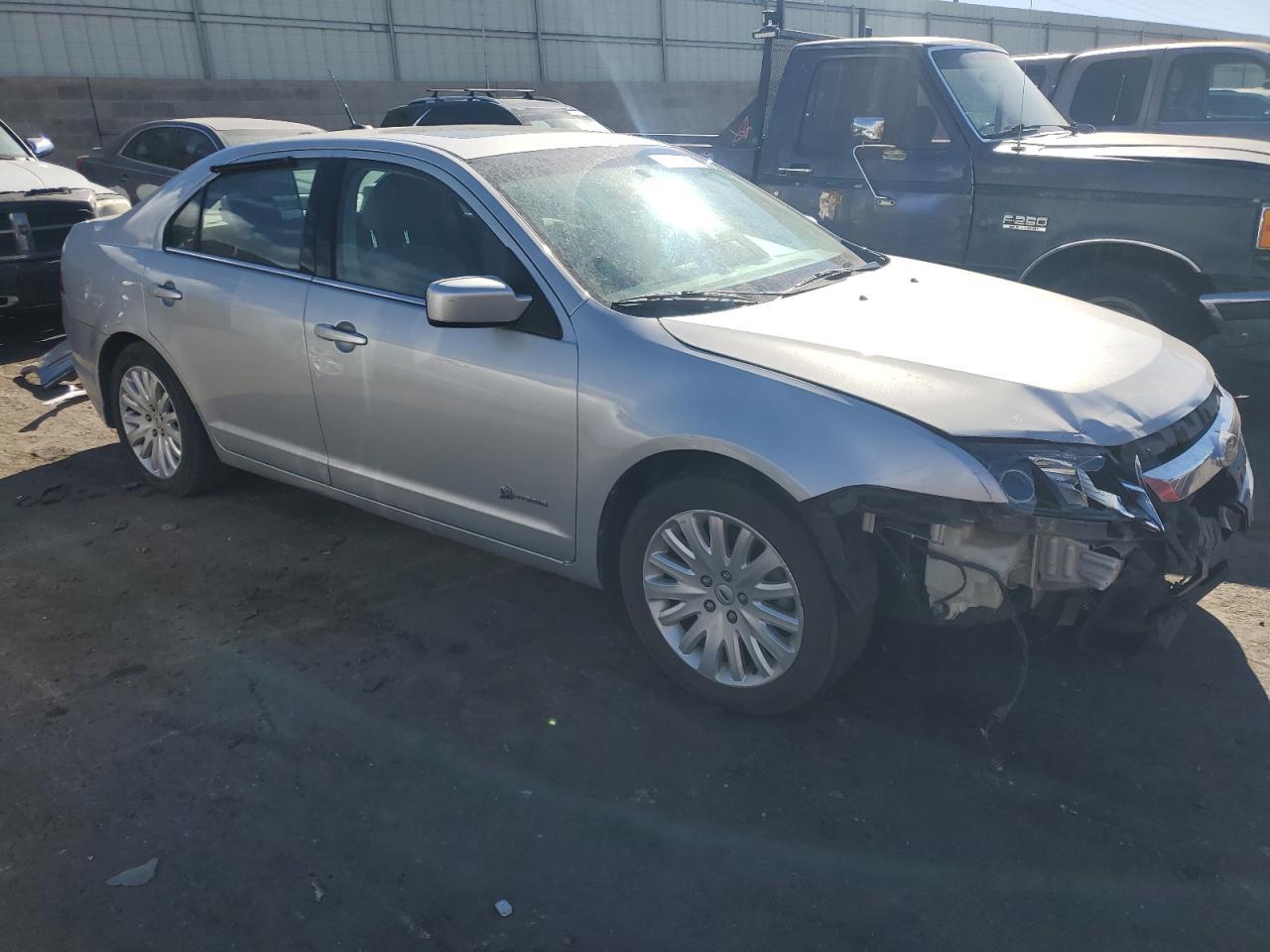 2010 Ford Fusion Hybrid - Фото 4