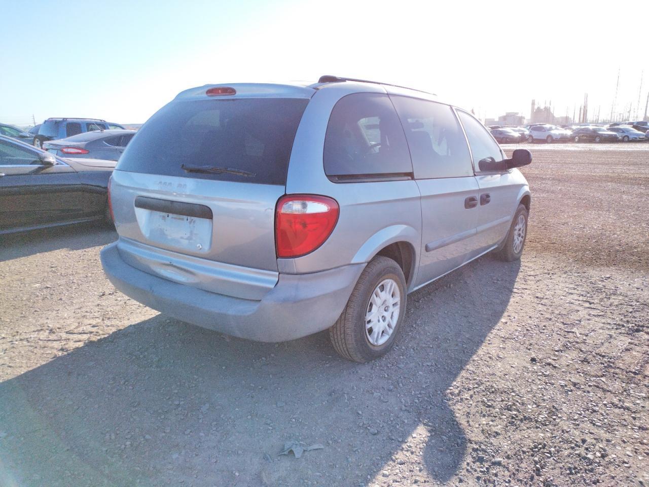 2005 Dodge Caravan Se - Image 3