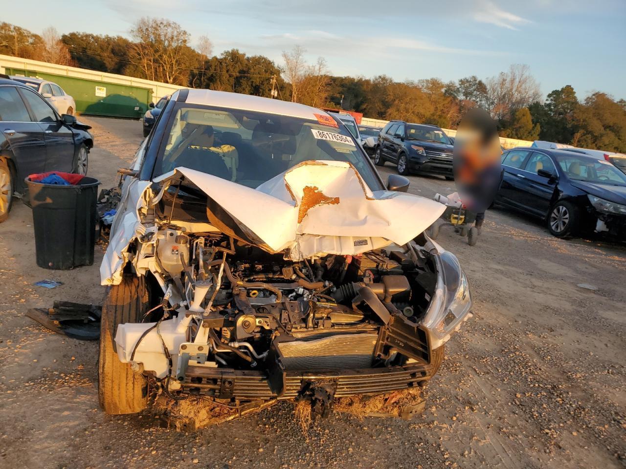 2020 Nissan Kicks S - Фото 5