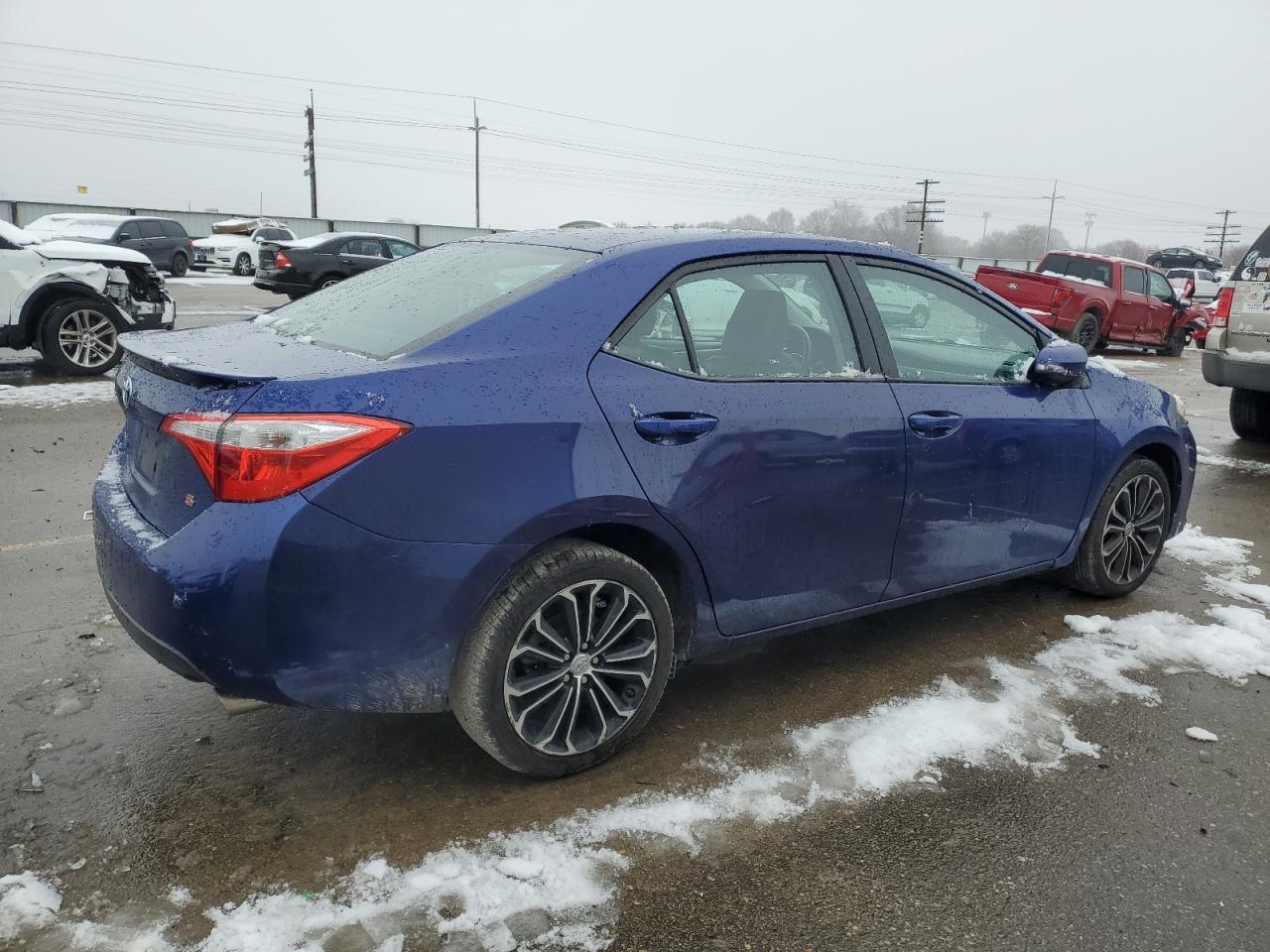 2014 Toyota Corolla L - Фото 3