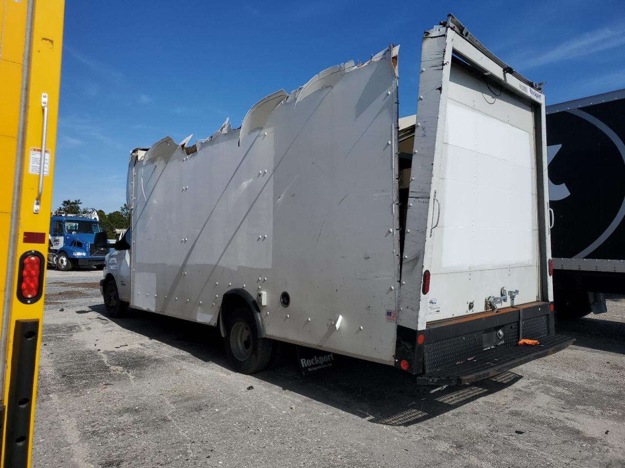 2021 Chevrolet Express G4500 - Image 2