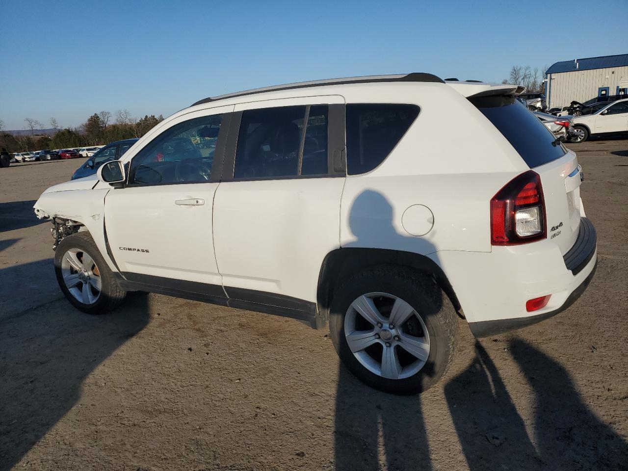 2016 Jeep Compass Latitude - Фото 2