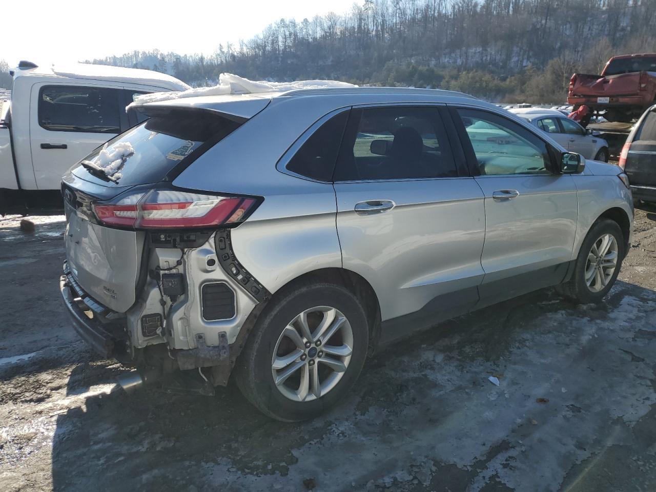 2019 Ford Edge Sel - Фото 3