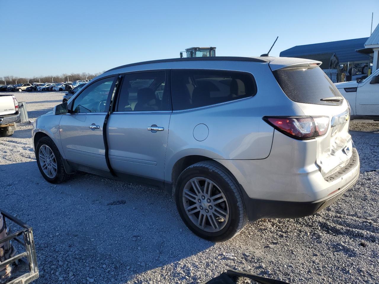 2015 Chevrolet Traverse Lt - Фото 2
