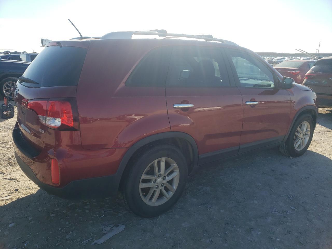 2014 Kia Sorento Lx - Image 3