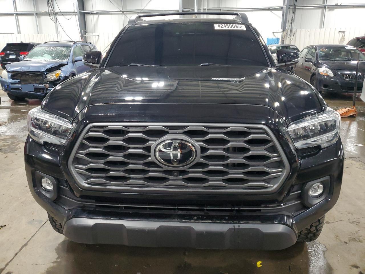 2021 Toyota Tacoma Double Cab - Image 5