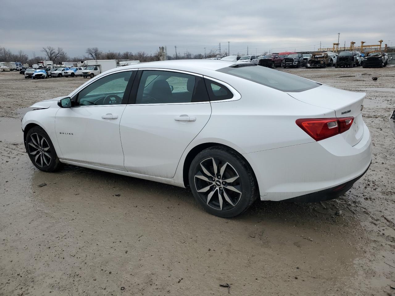 2018 Chevrolet Malibu Lt - Фото 2
