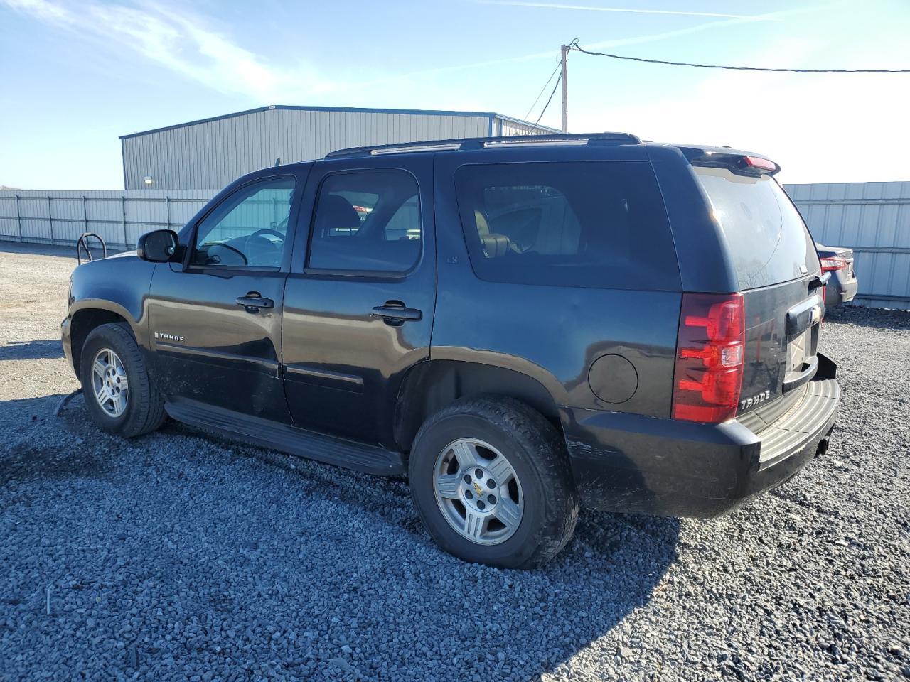 2008 Chevrolet Tahoe C1500 - Image 2